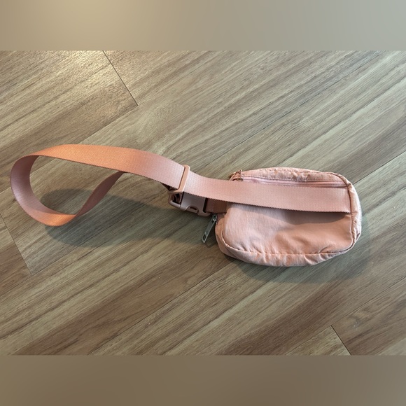 Lulu Lemon Pink Taupe Belt Bag - Picture 3 of 5